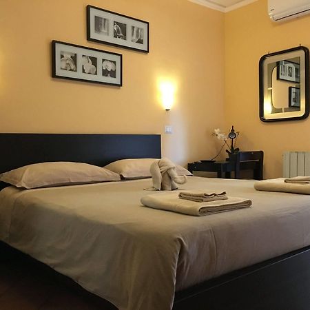 Tano'S Apartment Giardini Naxos Luaran gambar