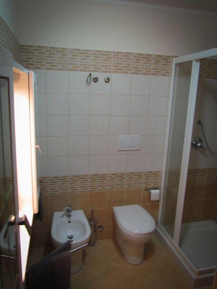 Tano'S Apartment Giardini Naxos Luaran gambar