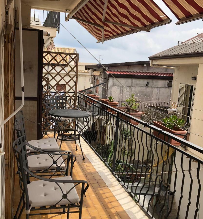 Tano'S Apartment Giardini Naxos Luaran gambar